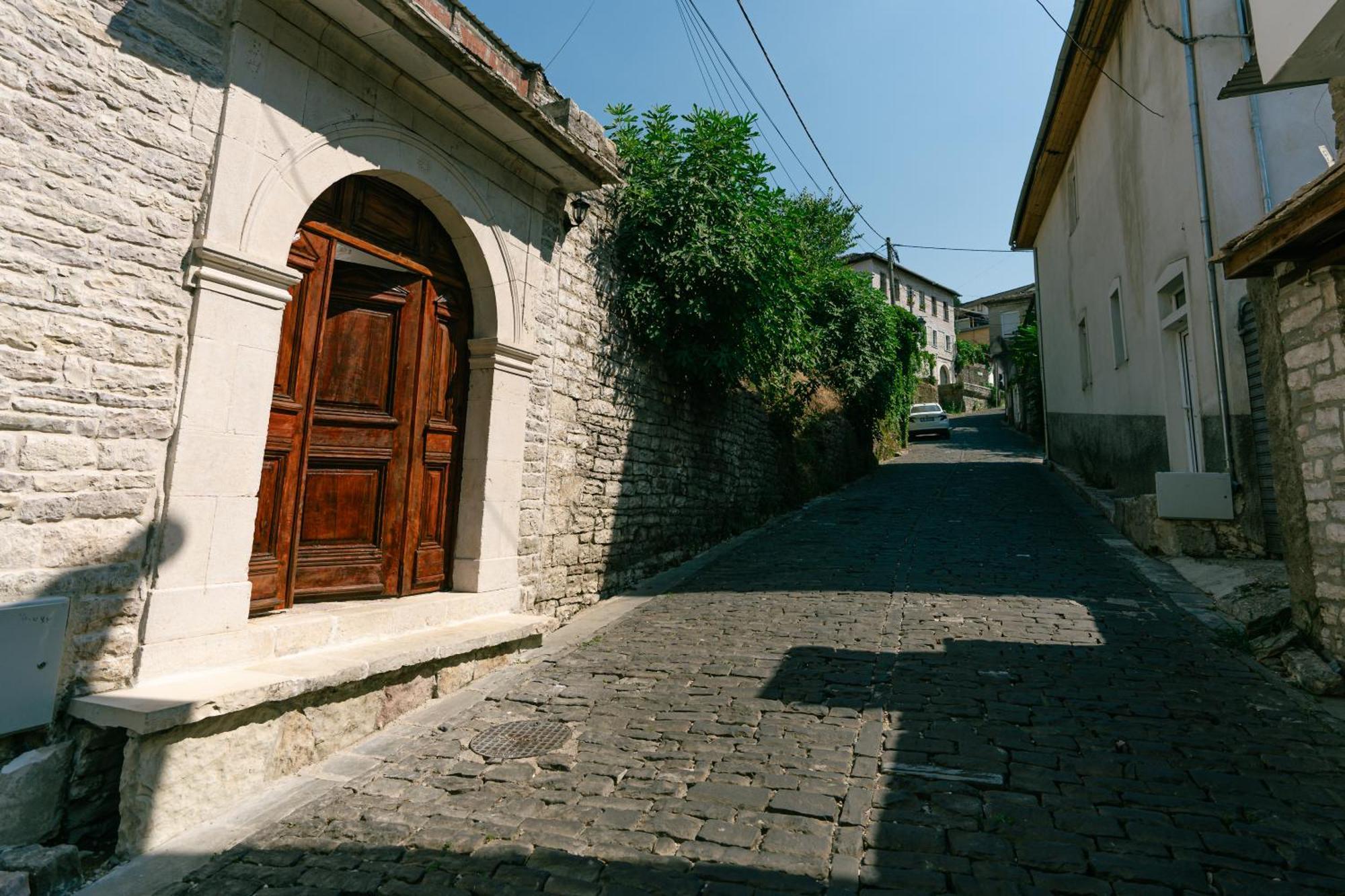 Petrichor Hotel Gjirokastër Buitenkant foto
