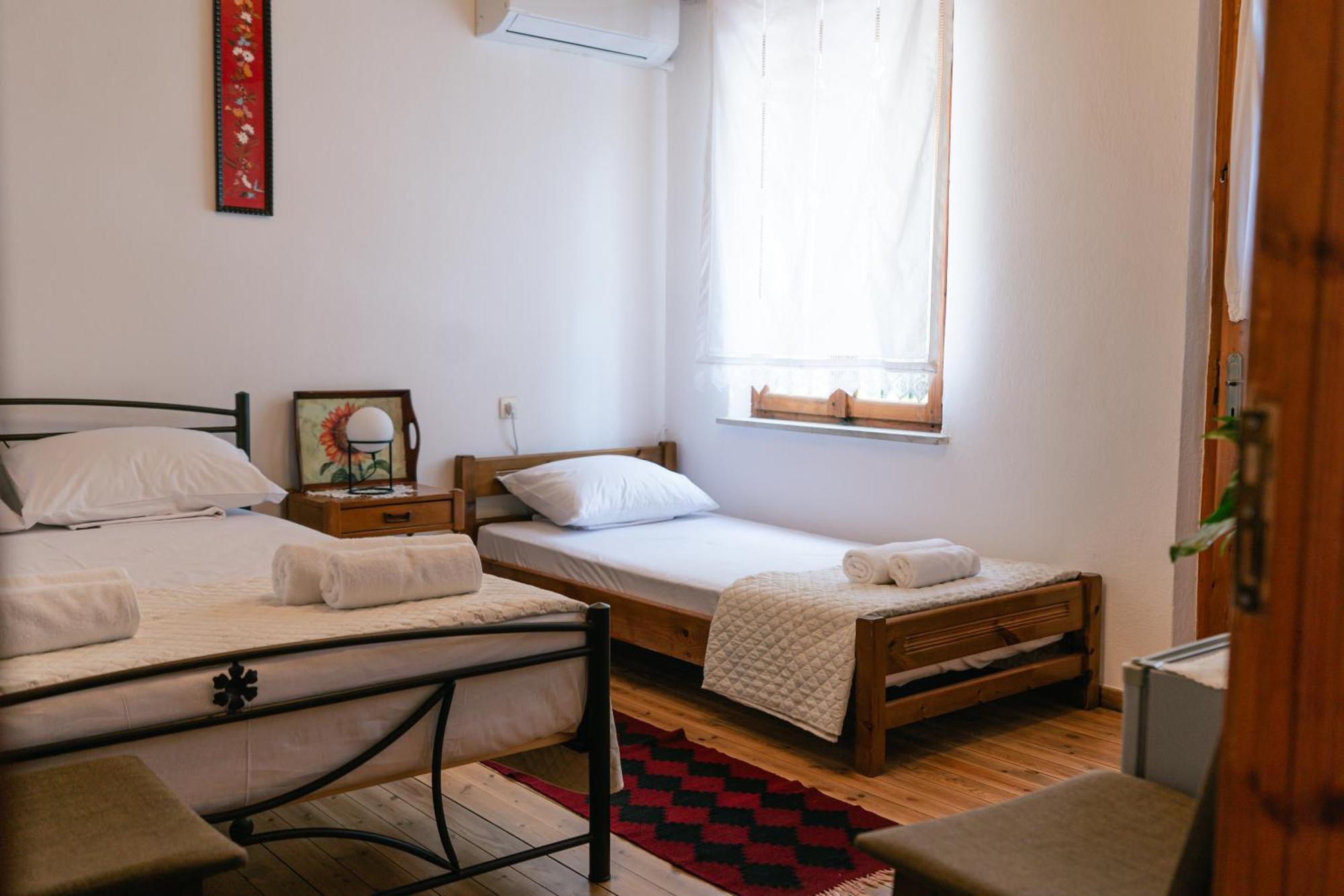 Petrichor Hotel Gjirokastër Buitenkant foto