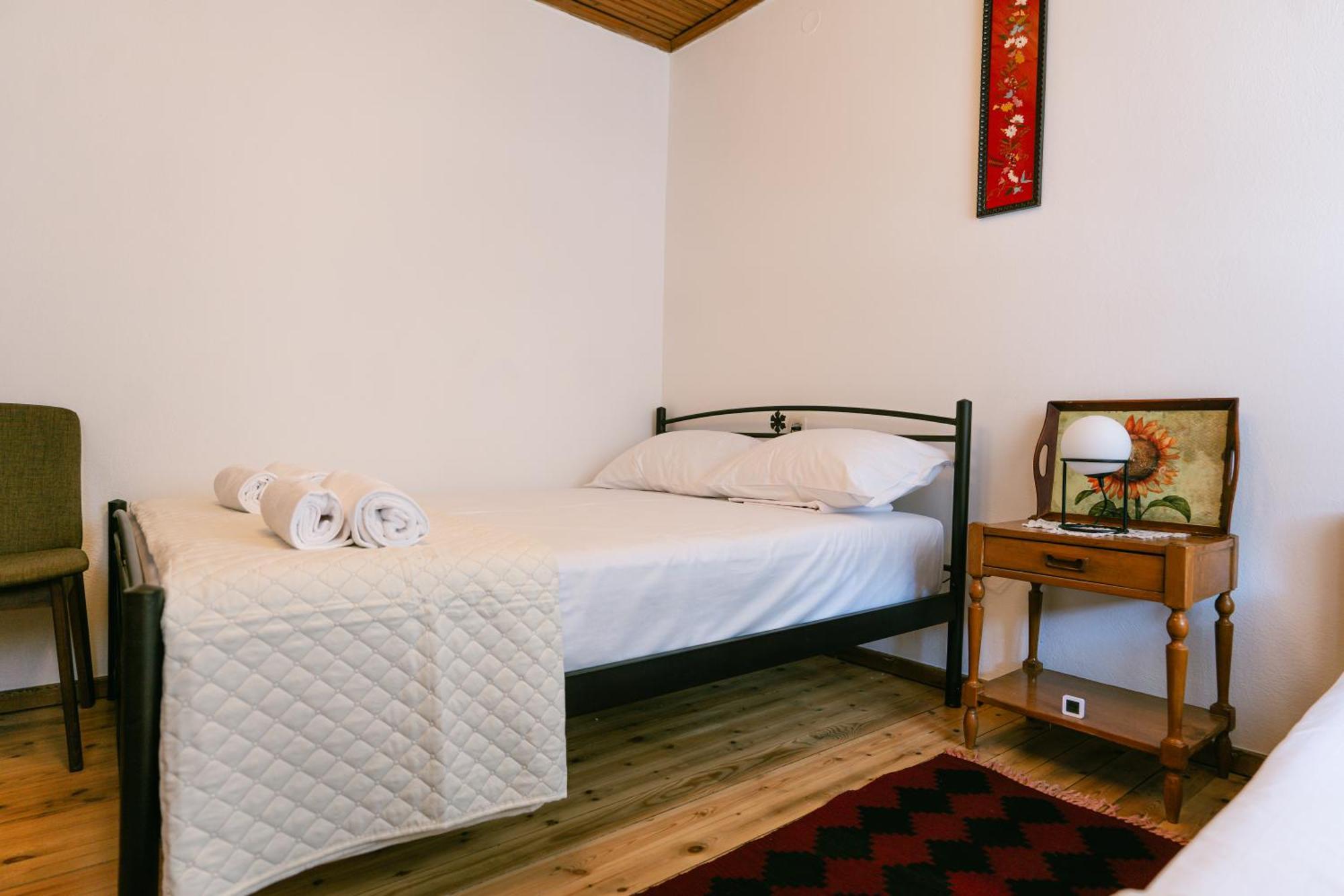 Petrichor Hotel Gjirokastër Buitenkant foto
